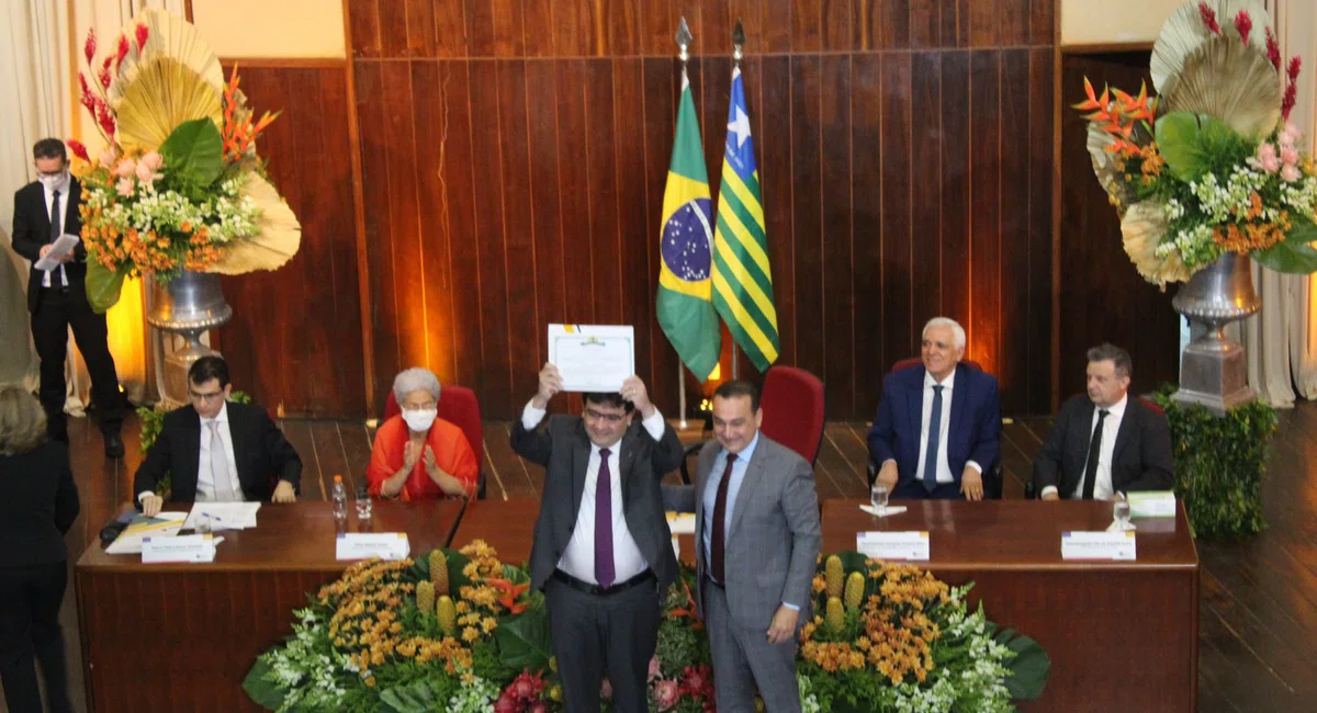 Rafael Fonteles é diplomado governador do Piauí pelo TRE