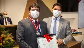 Rafael Fonteles recebe homenagem do Ministério Público do Piauí.