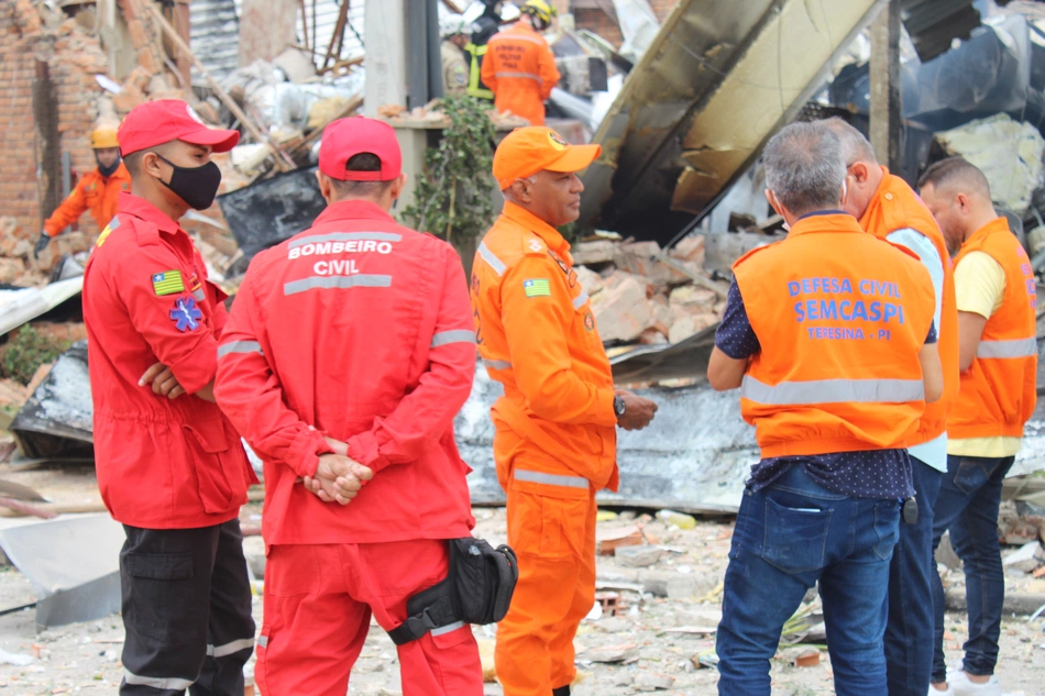 Bombeiros e Defesa Civil