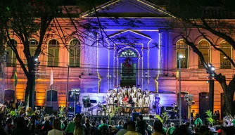 Cantada de Natal reúne dezenas de teresinenses no Palácio da Cidade