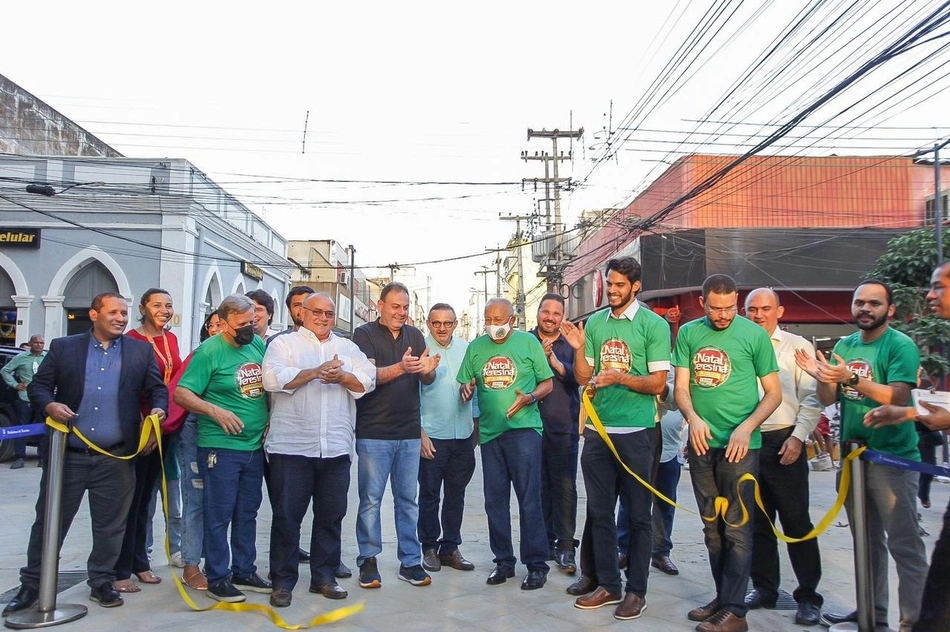 Dr. Pessoa entrega obra de revitalização do Centro de Teresina