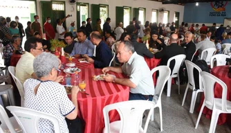 Almoço Beneficente na Casa Abrigo