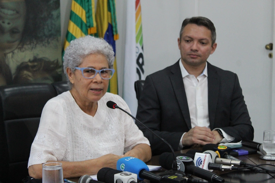 Governadora Regina Sousa