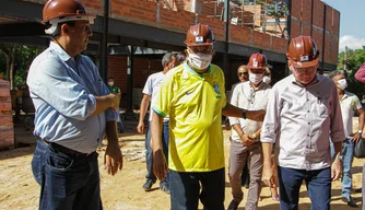 Obras na escola 15 de Outubro em Teresina.