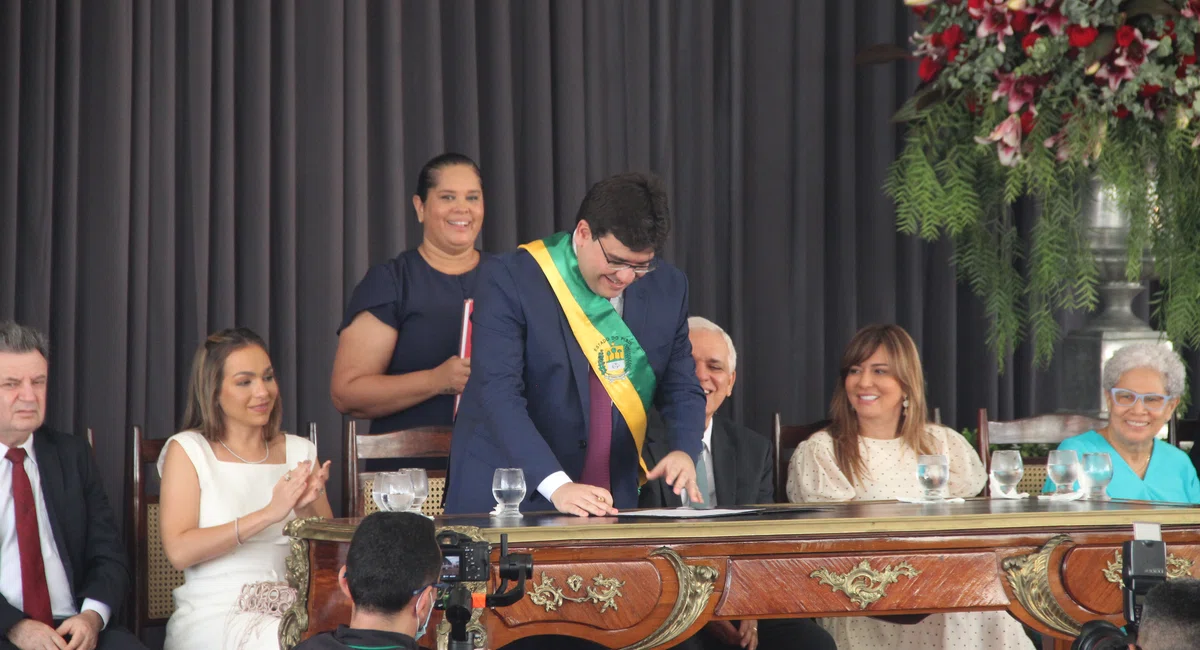 Posse do governador Rafael Fonteles no Karnak