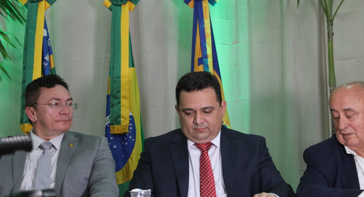 Posse do novo presidente da APPM-PI.