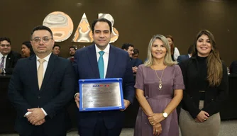 Homenagem ao presidente nacional da OAB