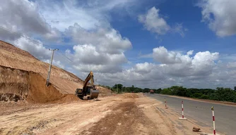 Execução de obra na Marginal Poti Sul em Teresina.