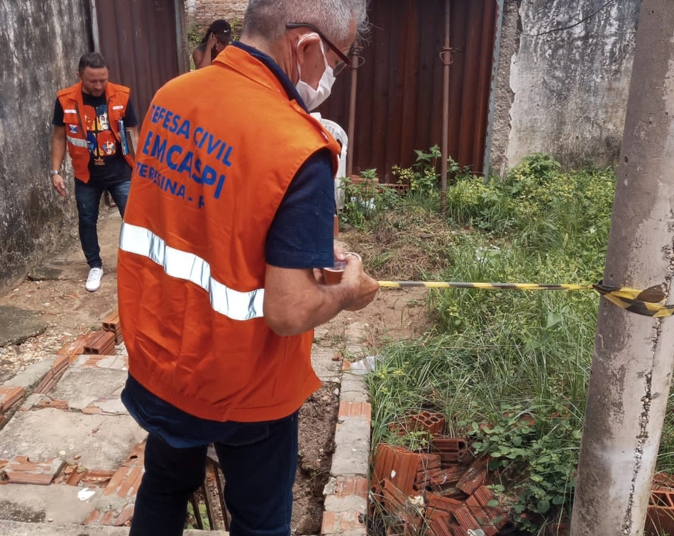 Locais prejudicados pelas fortes chuvas em Teresina.