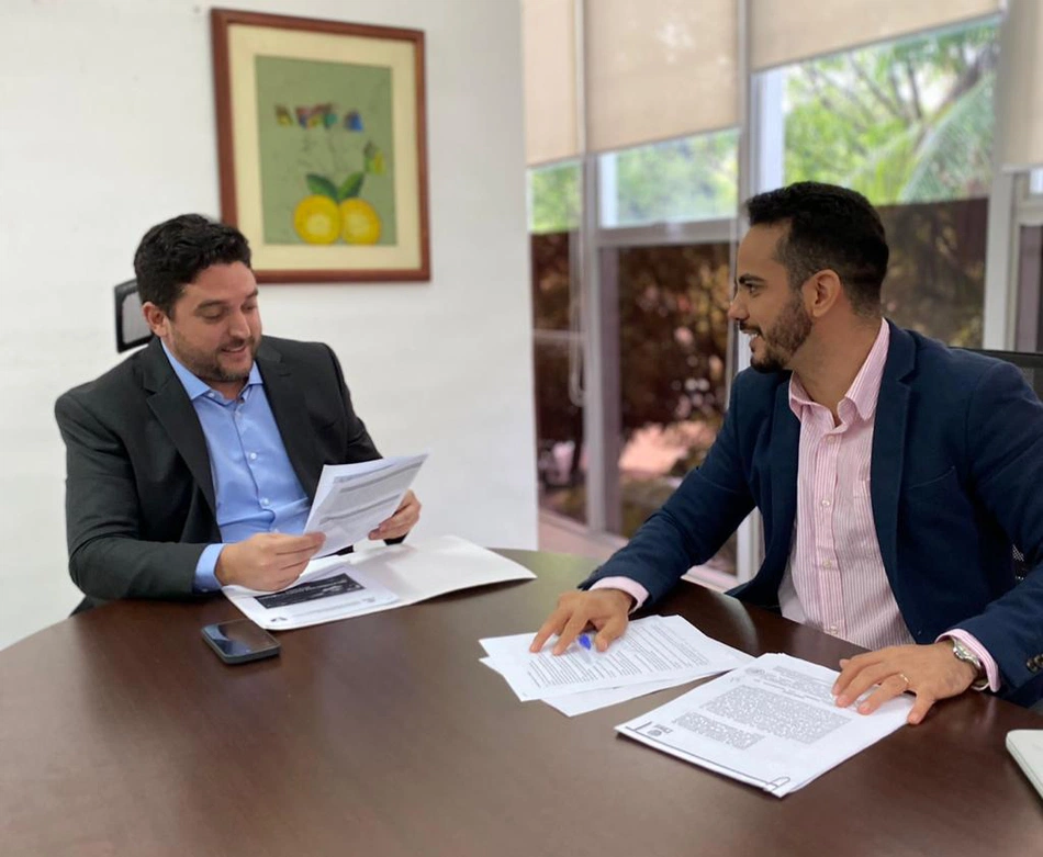 Curso de licitação da Escola de Governo do Piuaí.