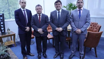 Rafael se reúne com o presidente do TJ para discutir acordo sobre ação bilionária.