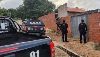 Dois integrantes de facção criminosa são presos em Teresina.