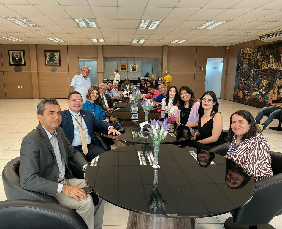 Profissionais da imprensa em café da manhã especial na Câmara Municipal de Teresina.