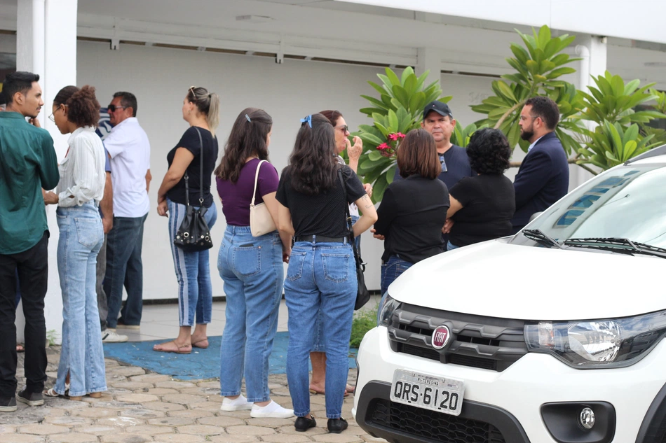 Movimentação no velório de Flávia Wanzeler