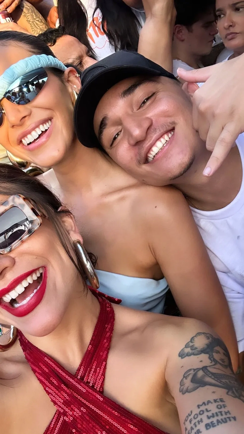 Bruna Marquezine, João Gomes, e Priscila Alcântara.