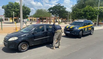 Veiculo com placa clonada é recuperado em São Raimundo Nonato.