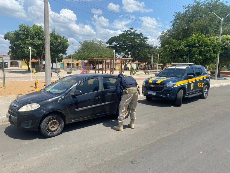 Veiculo com placa clonada é recuperado em São Raimundo Nonato.