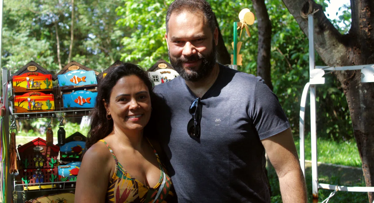 Casal de turistas Valeria e Weber