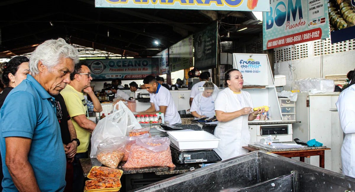 Início da Quaresma no Mercada do Peixe em Teresina