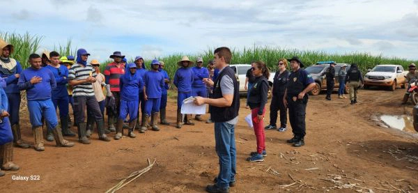 Trabalhadores resgatados em fazenda no município de Acreúna (GO).