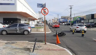 Acidente no Cruzamento da Coelho de Rezende com a Álvaro Mendes.