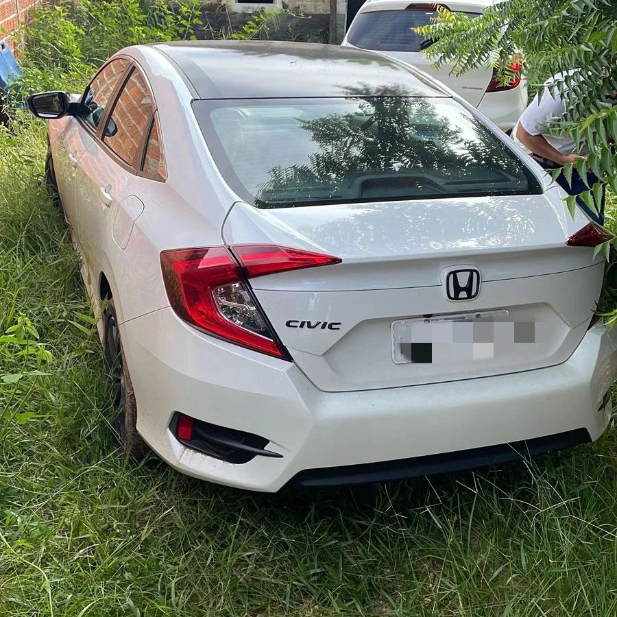 Polinter recupera dois carros roubados no Torquato Neto