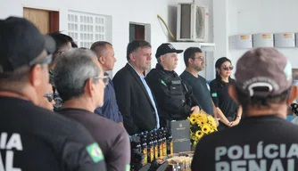 Coronel Carlos Augusto visita Penitenciária de Parnaíba.