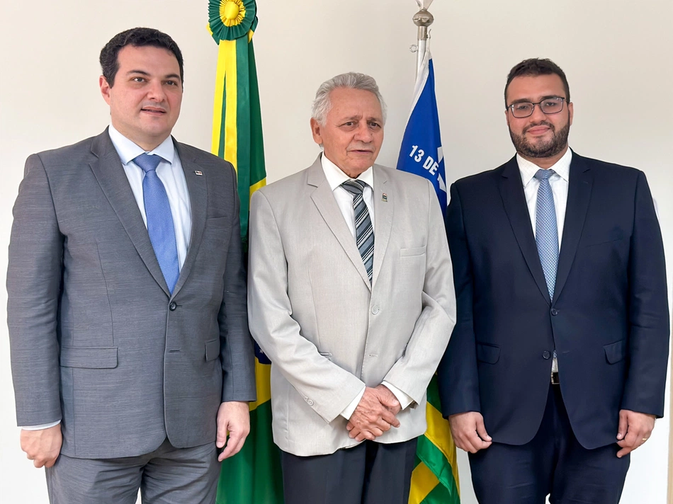 Encontro entre representantes da OAB-PI e UFPI.