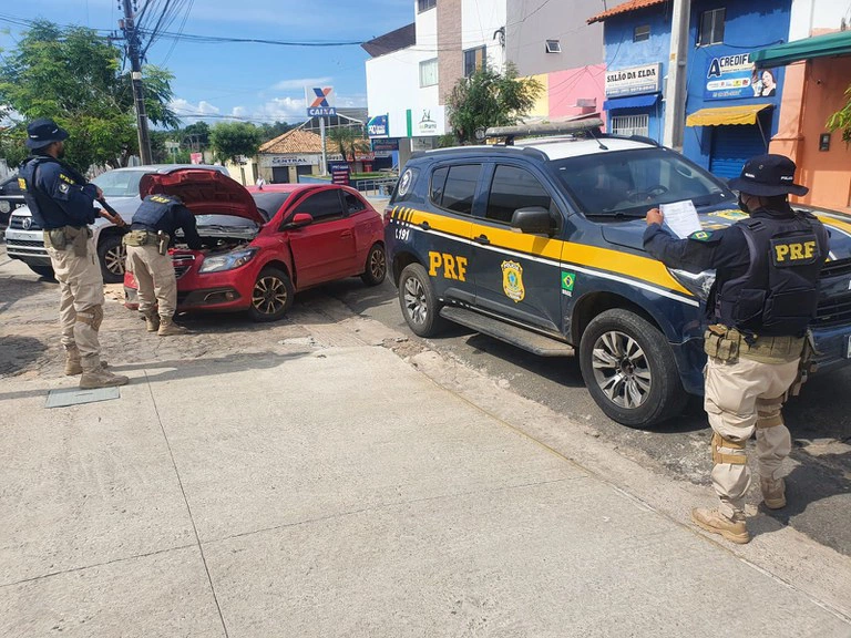 Foragido da justiça é preso em Floriano após causar acidente