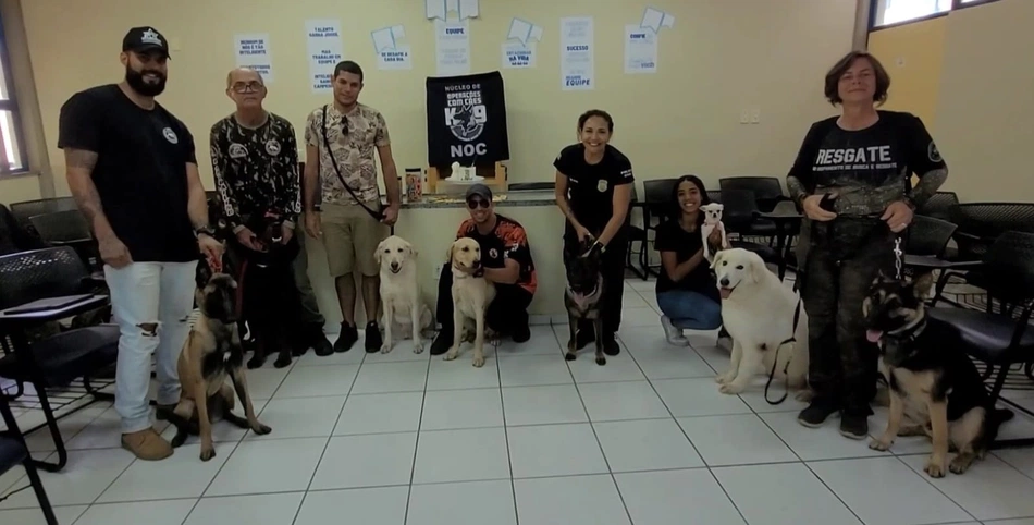 Cadela Catrina da Polícia Civil do Piauí ganha festa de aniversário.