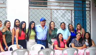 Dr. Pessoa comparece a evento de homenagem feminino da FWF.