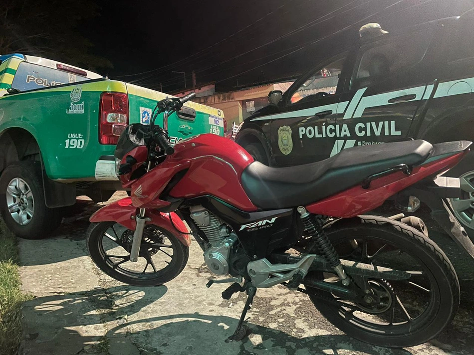 Motocicleta apreendida com os menores