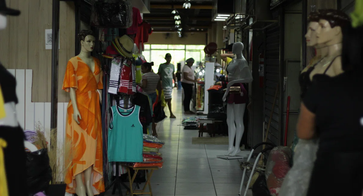 Movimentação no Shopping da Cidade