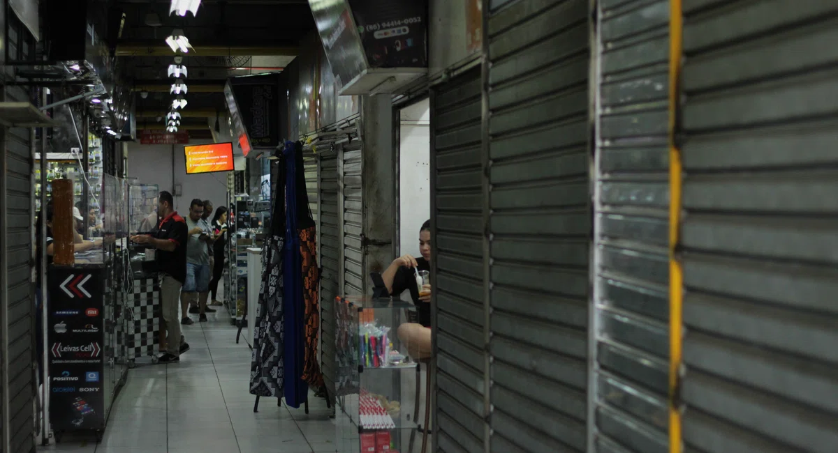 Movimentação no Shopping da Cidade