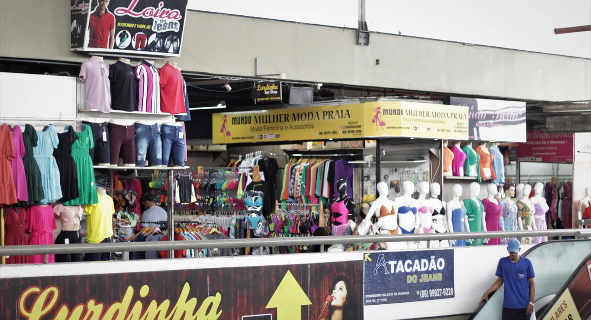 Movimentação no Shopping da Cidade