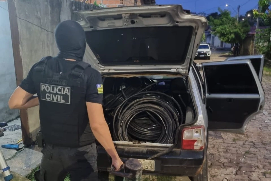 Polícia Civil cumpre mandados, apreende droga e faz duas prisões