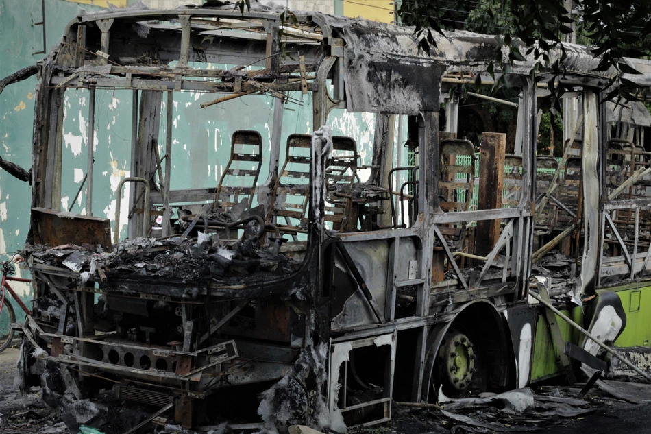 Ônibus incendiado