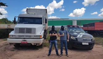 Polinter prende dois homens e apreende um menor em Teresina.