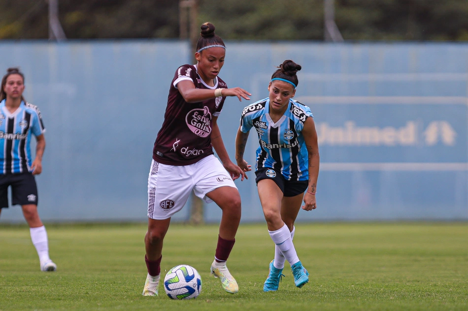 Ferroviária e Grêmio