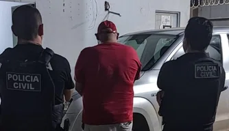 Polinter prende homem por porte ilegal de arma em Teresina.