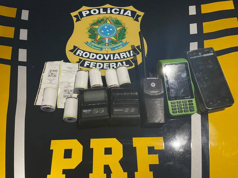 PRF prende dois suspeitos de falsificação de ingressos em Parnaíba