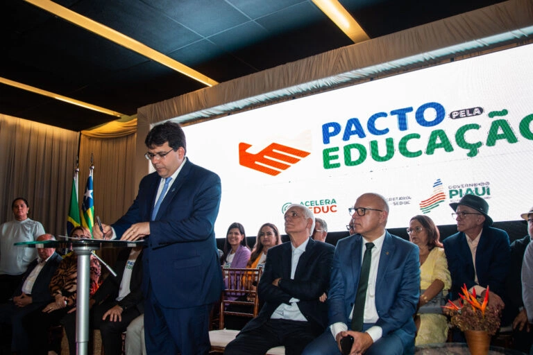 Lançamento do programa Pacto Pela Educação.