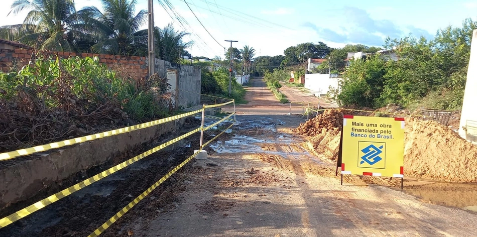 Obra na via Deputado Newton Macedo