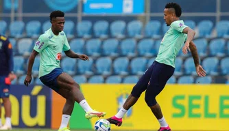 Seleção brasileira em treino na Espanha.