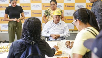 Dr. Pessoa recebe moradores da zona Rural no Palácio da Cidade