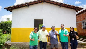 Prefeitura entrega primeiras casas construídas com recursos do Orçamento Popular