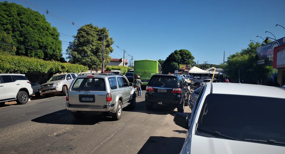 Dr. Pessoa assina Ordem de serviço da Av. Avenida Camilo Filho