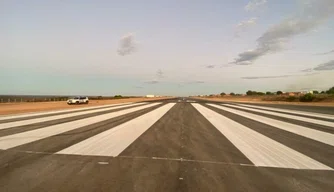 Obra do Aeroporto de Bom Jesus.