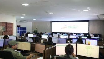 Polícia Militar recebe apoio de 71 atendentes de call center para atender emergências do 190.