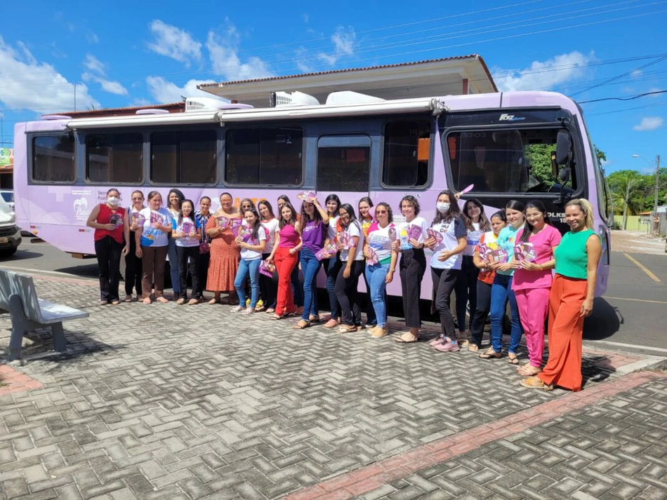 Ônibus Lilás presta atendimento às mulheres de Cocal dos Alves